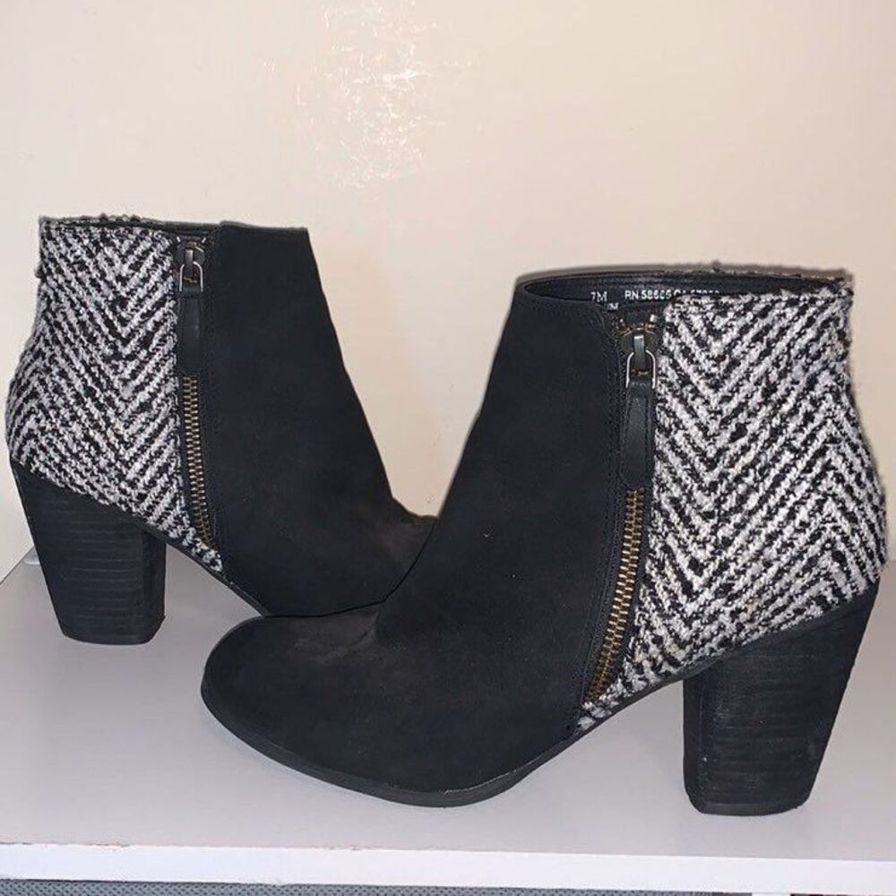 BP Nordstrom Women's Trolley Black Leather White Textile Ankle Boots Size 7